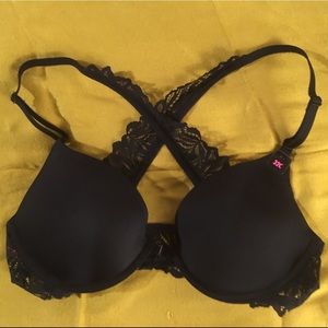 SOLD 32C Front Close LaSensa NWT SOLD